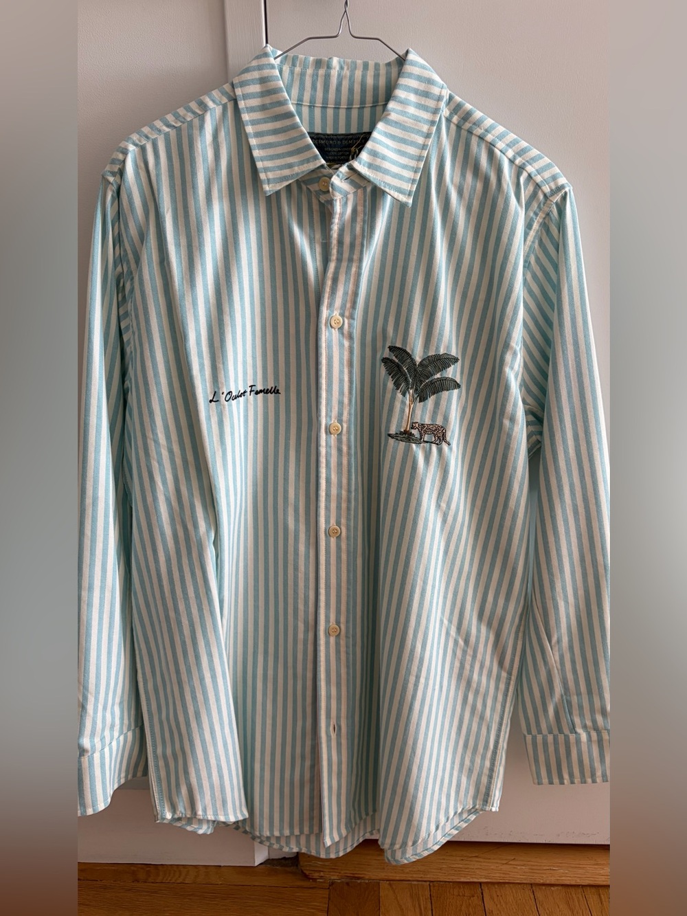 Desmond and Dempsey Button-Down Shirt with Embroidered Palmtree